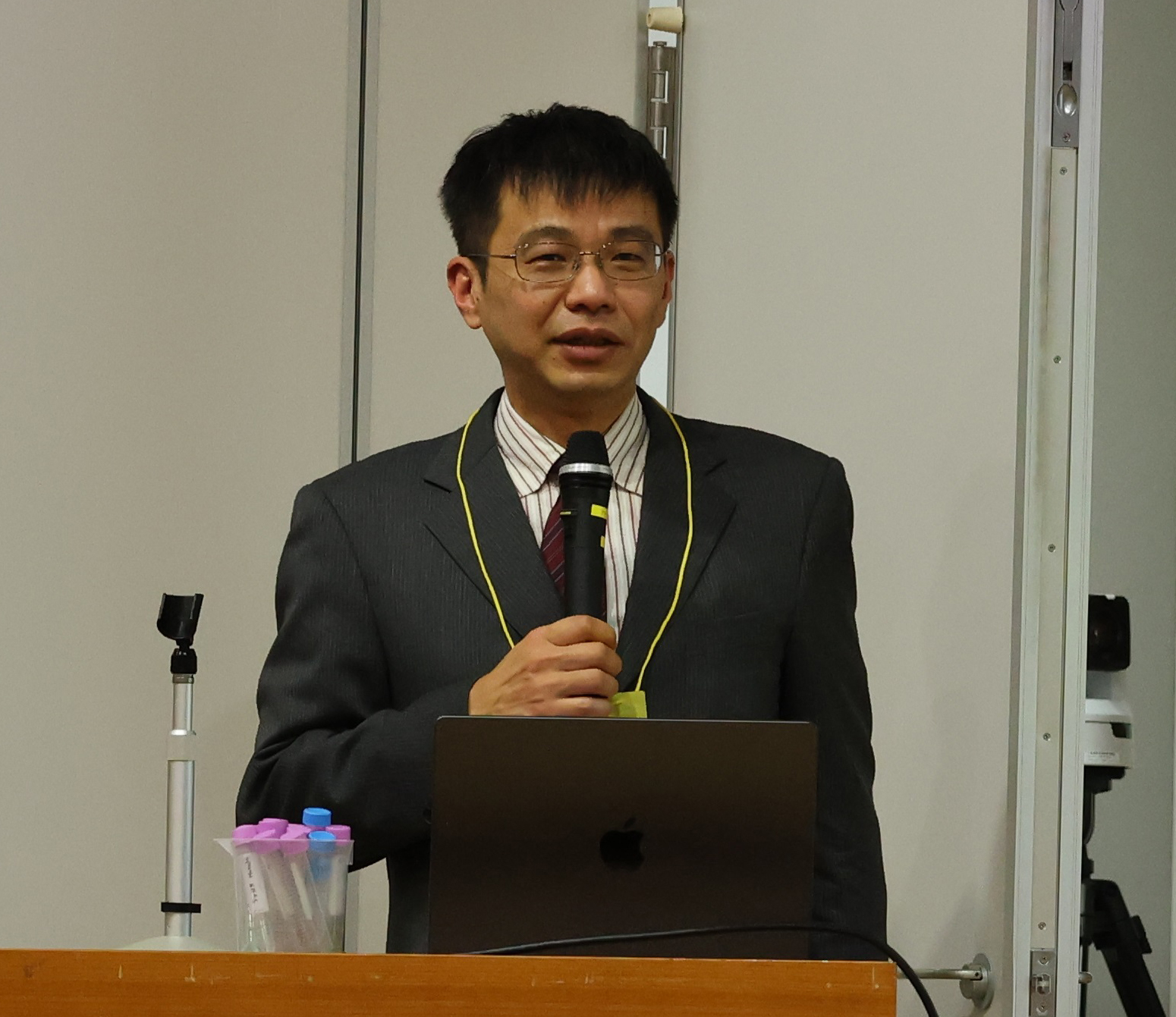 岡山大学 須藤雄気 教授による特別講演「光をくすりへ !? : 光受容タンパク質ロドプシンによる生命機能制御とその応用」